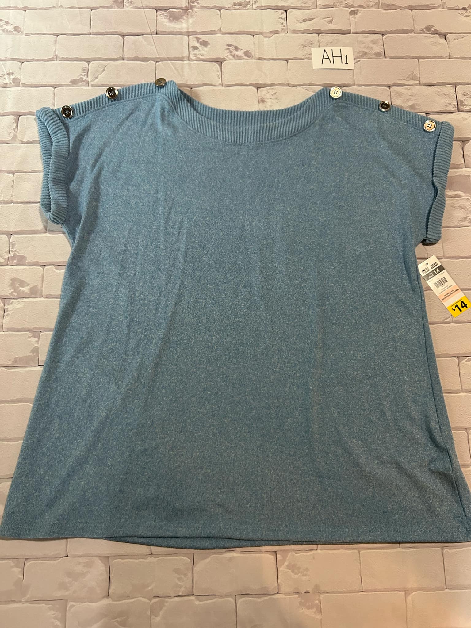 Ladies Tops Size 1X BNWT