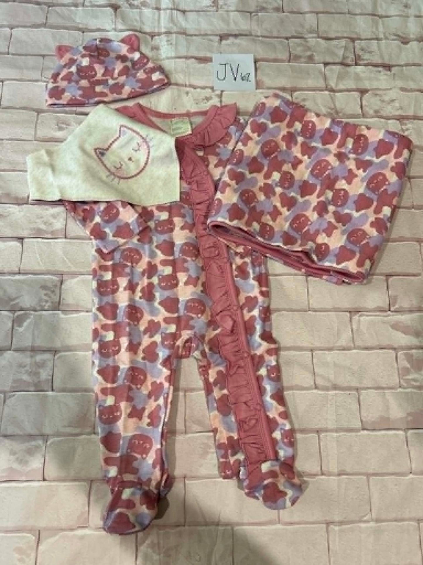 Outfits Size 6-9m BNWOT