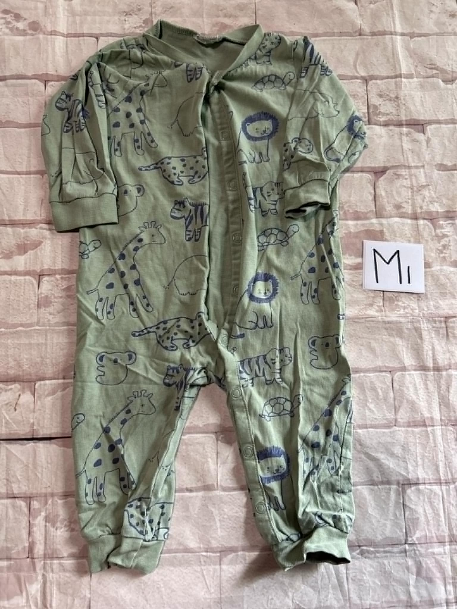 Boys Outfit Size 6-12m