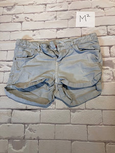 Ladies Bottoms Size 6