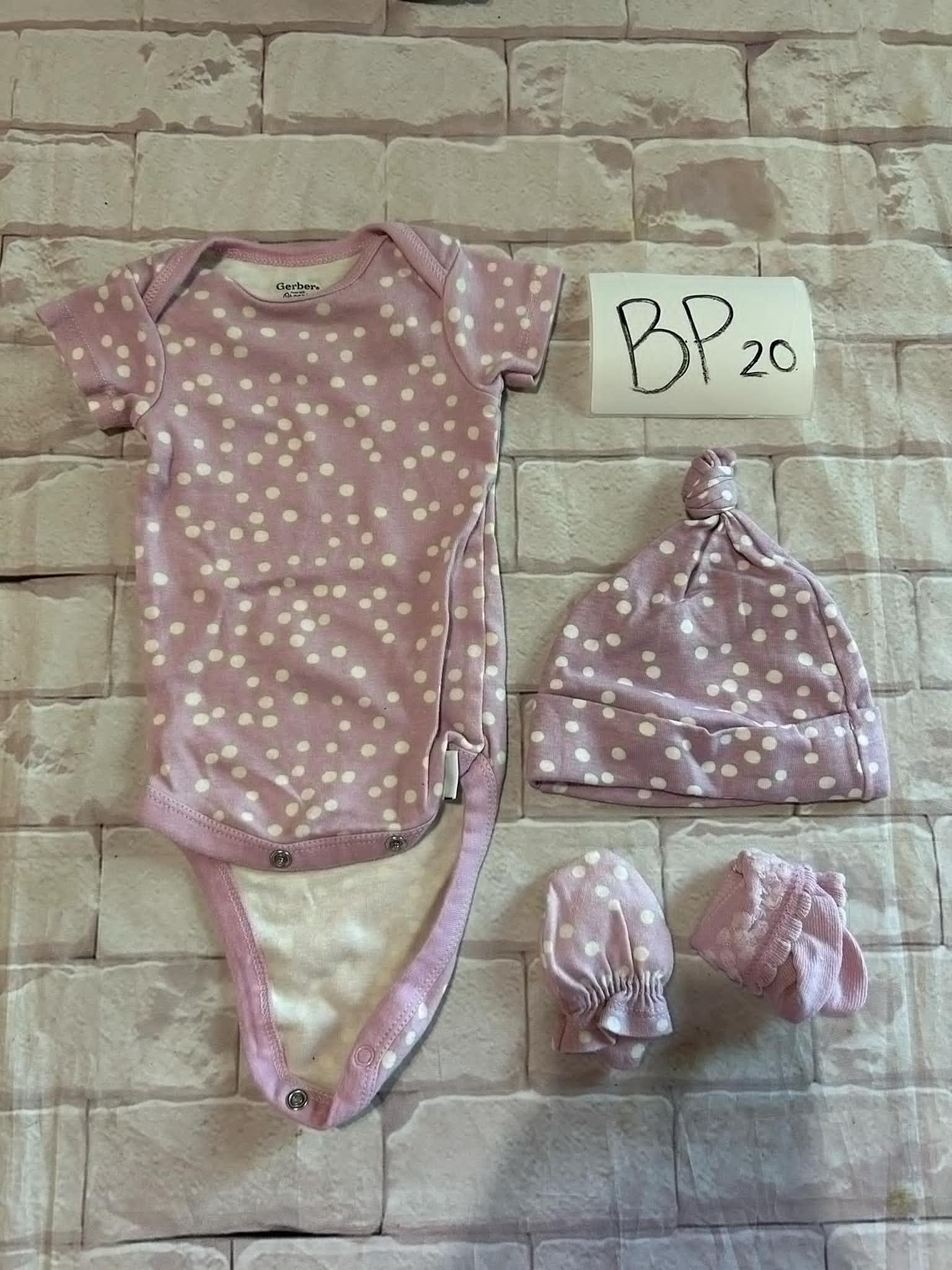 Girls Outfit Size 0-3m