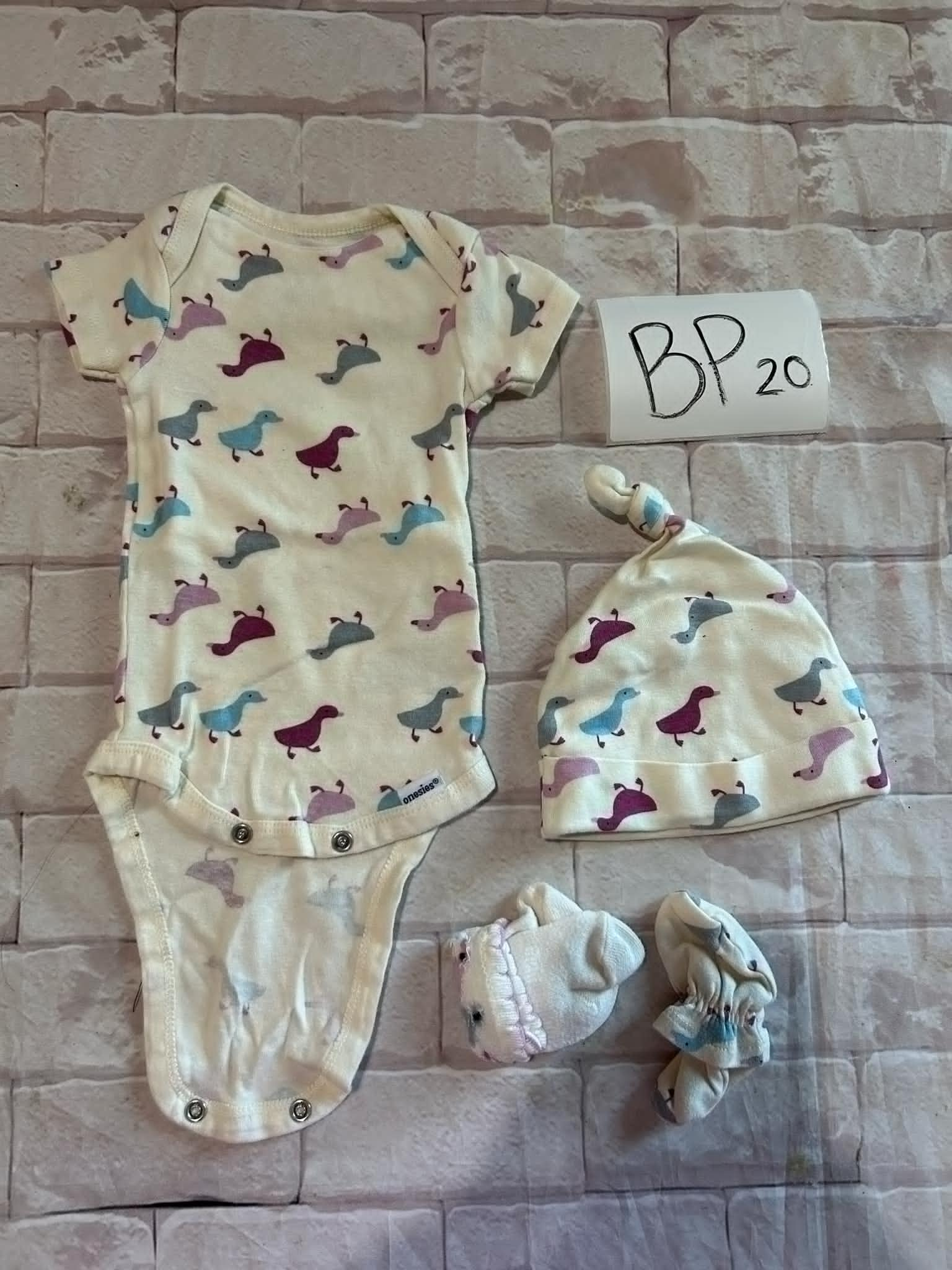 Girls Outfit Size 0-3m