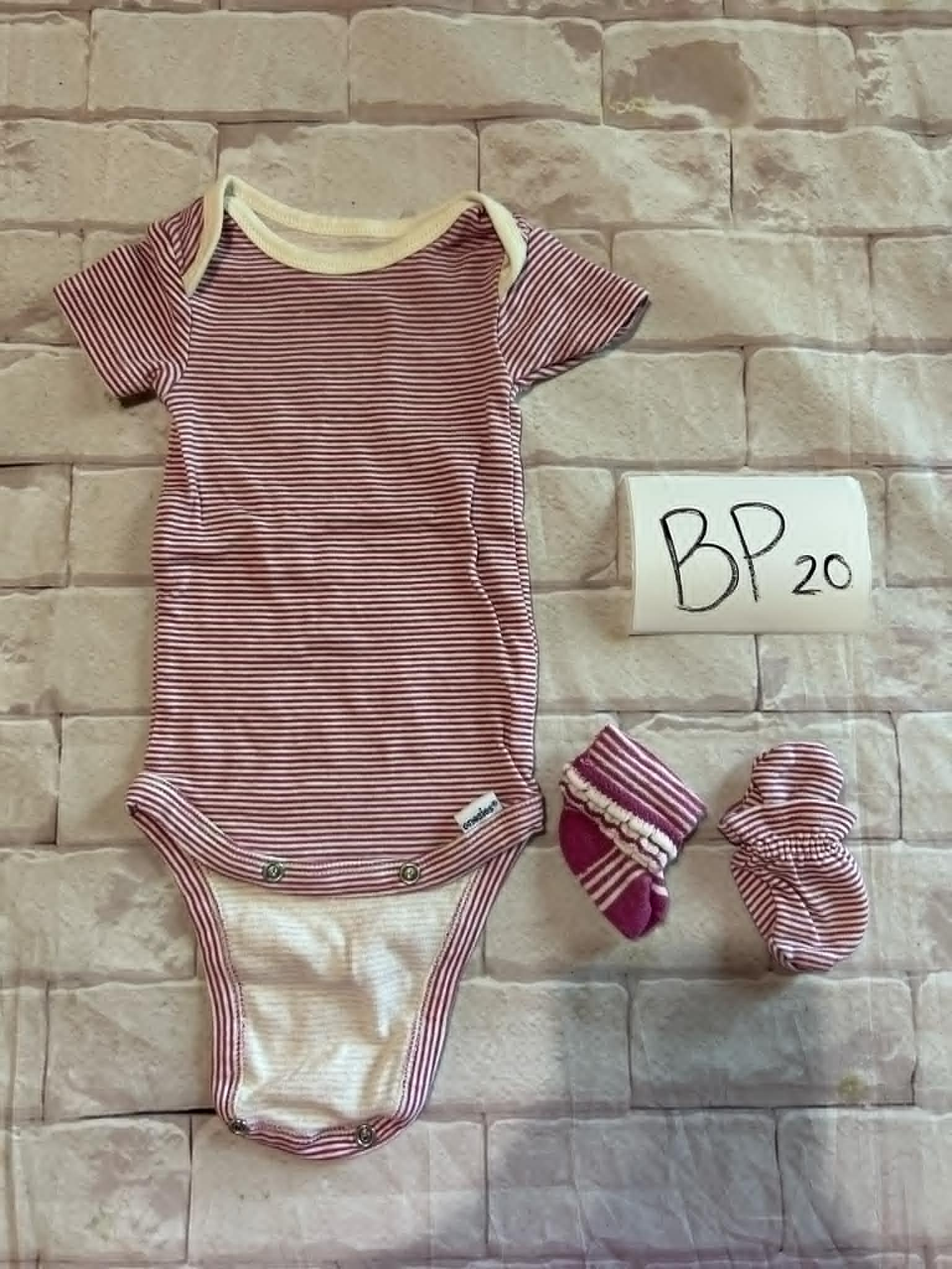 Girls Outfit Size 0-3m