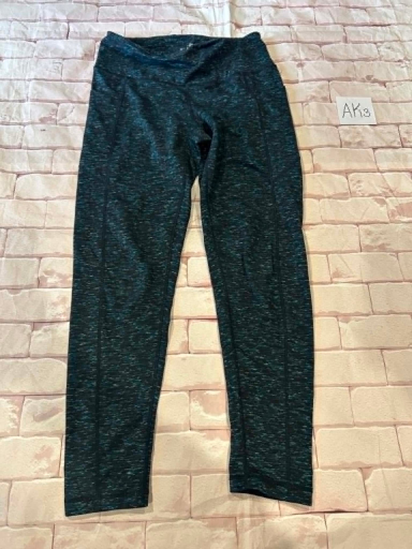 Ladies Bottoms Size M