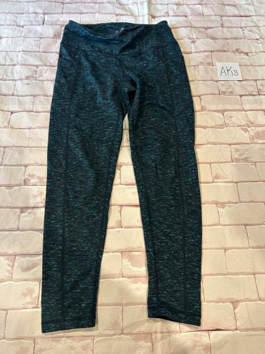 Ladies Bottoms Size M