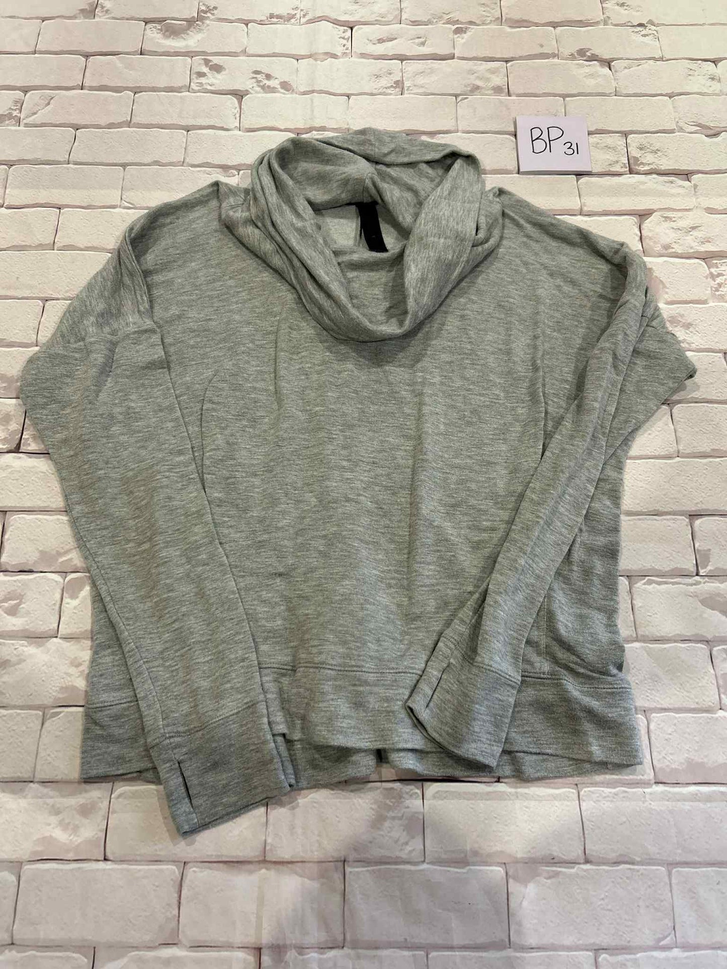 Ladies Tops Size M