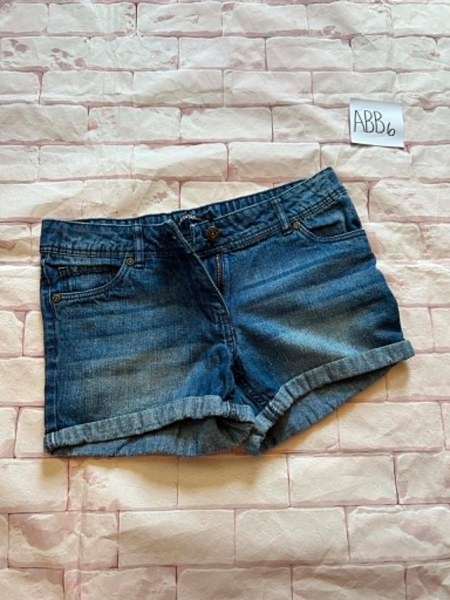 Bottoms Size 14