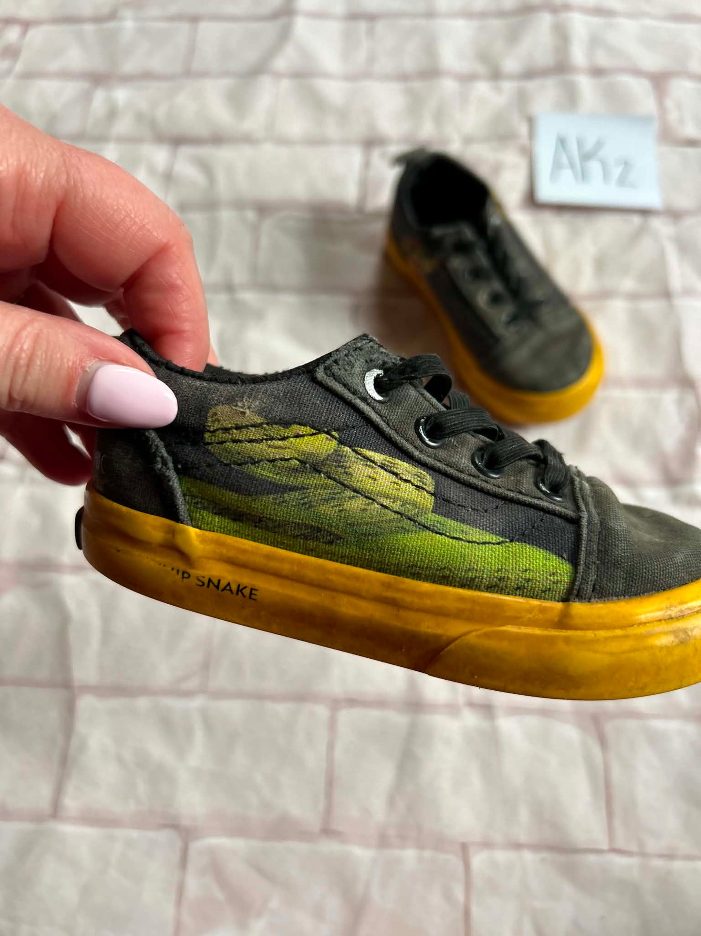 Shoes Size 6