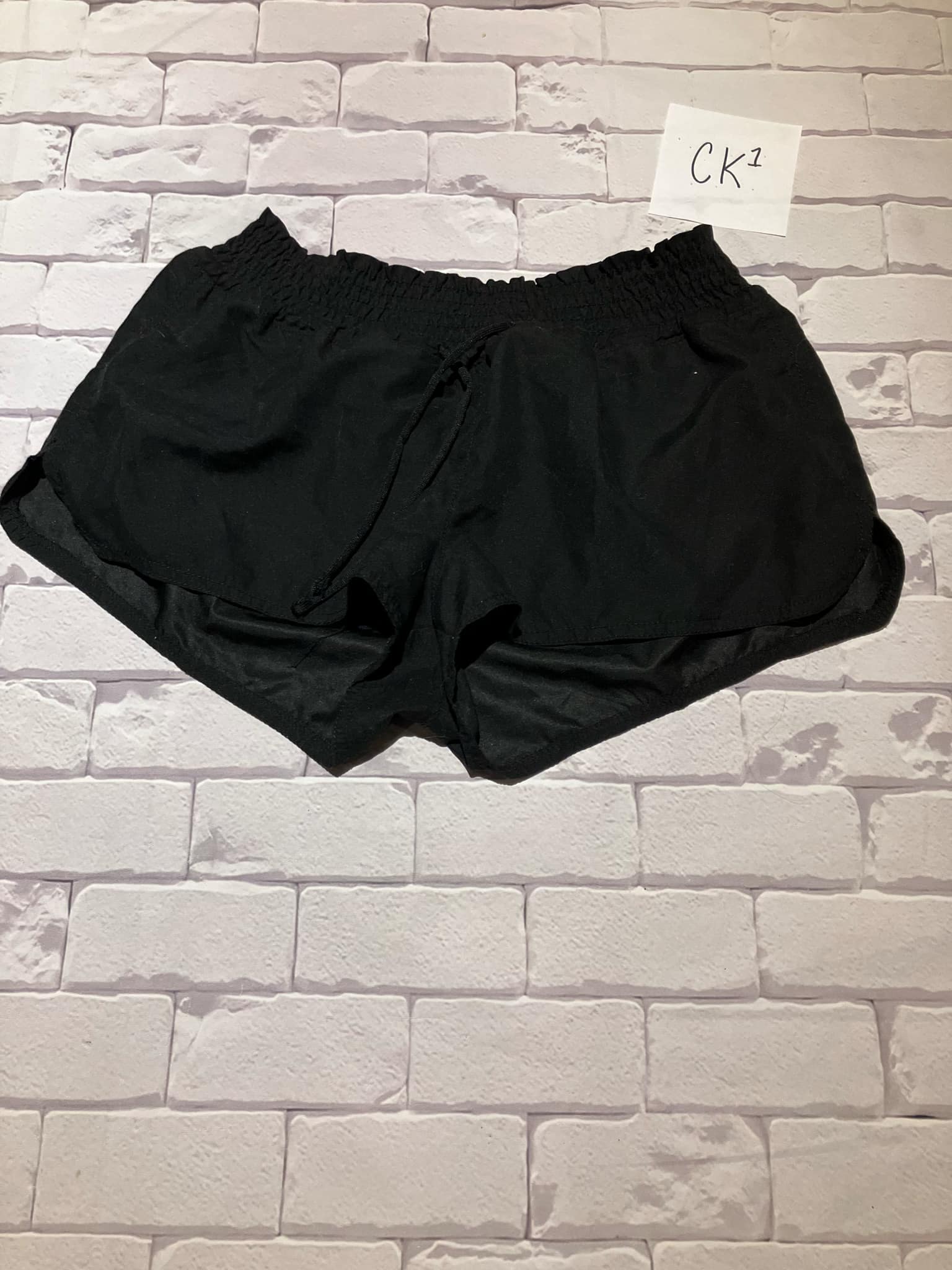 Ladies Bottoms Size M