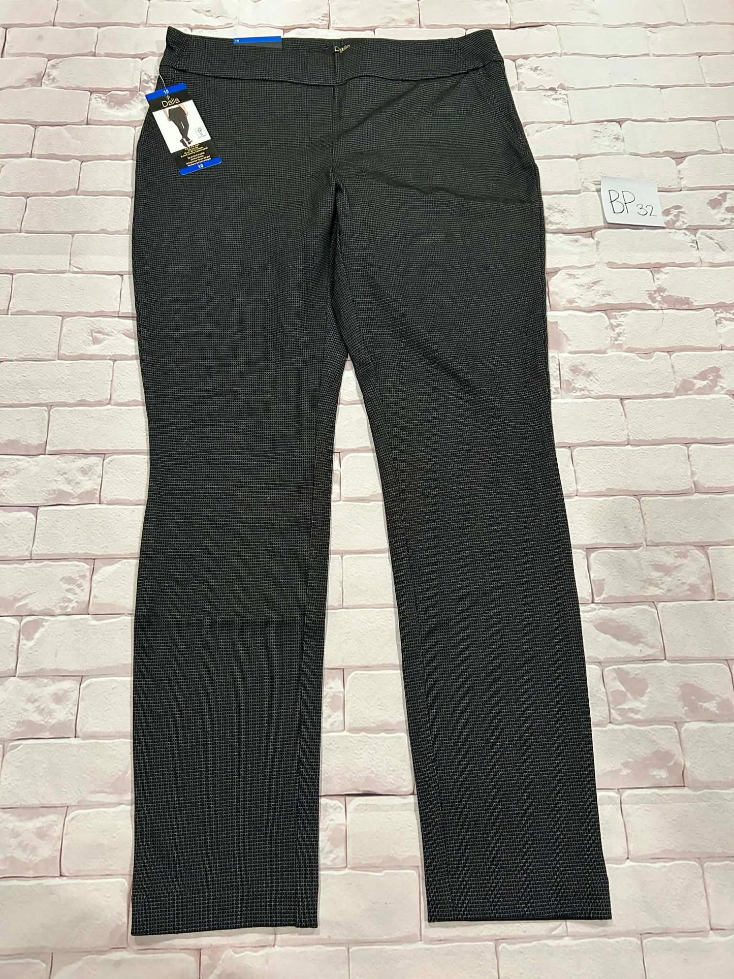 Ladies Bottoms Size 10 BNWT