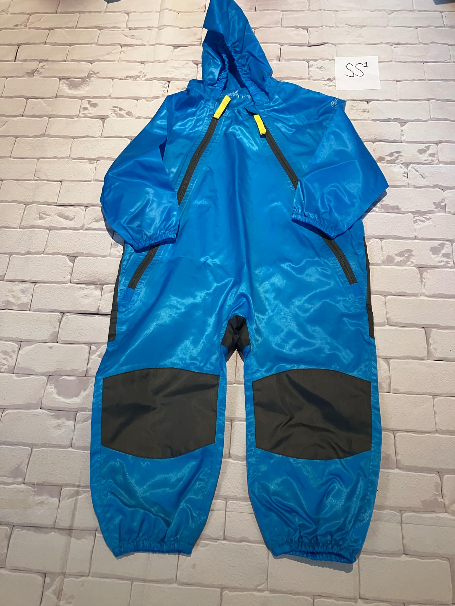 Boys Outerwear Size 3T Rain