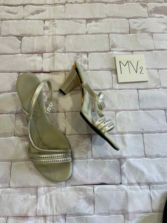 Ladies Shoes Size 38