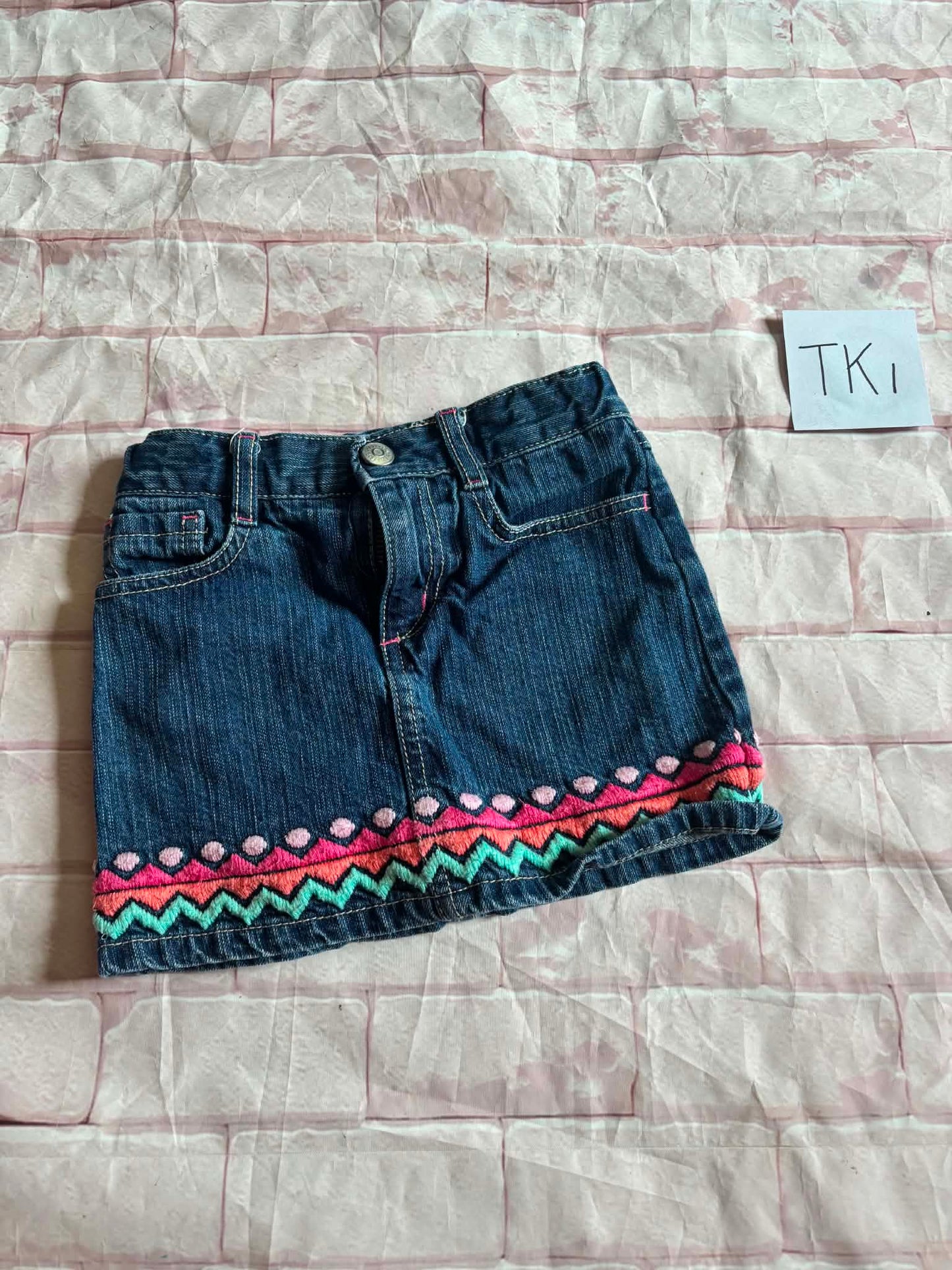 Bottoms Size 4 Skort