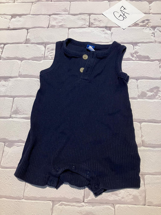 Boys Outfit Size 3-6m