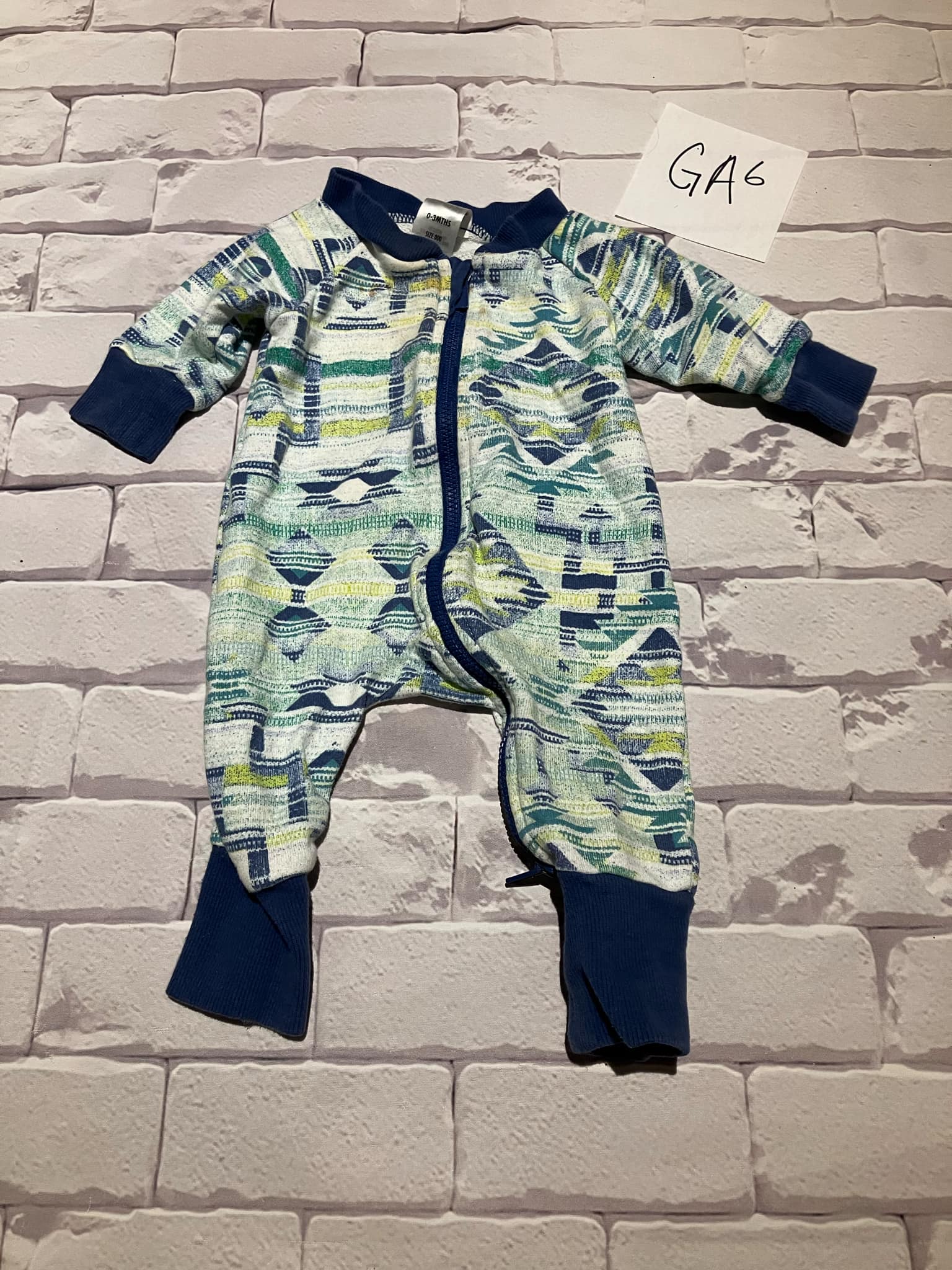 Boys Outfit Size 0-3m Play Condition