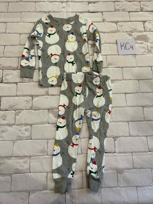Sleepwear Size 18m