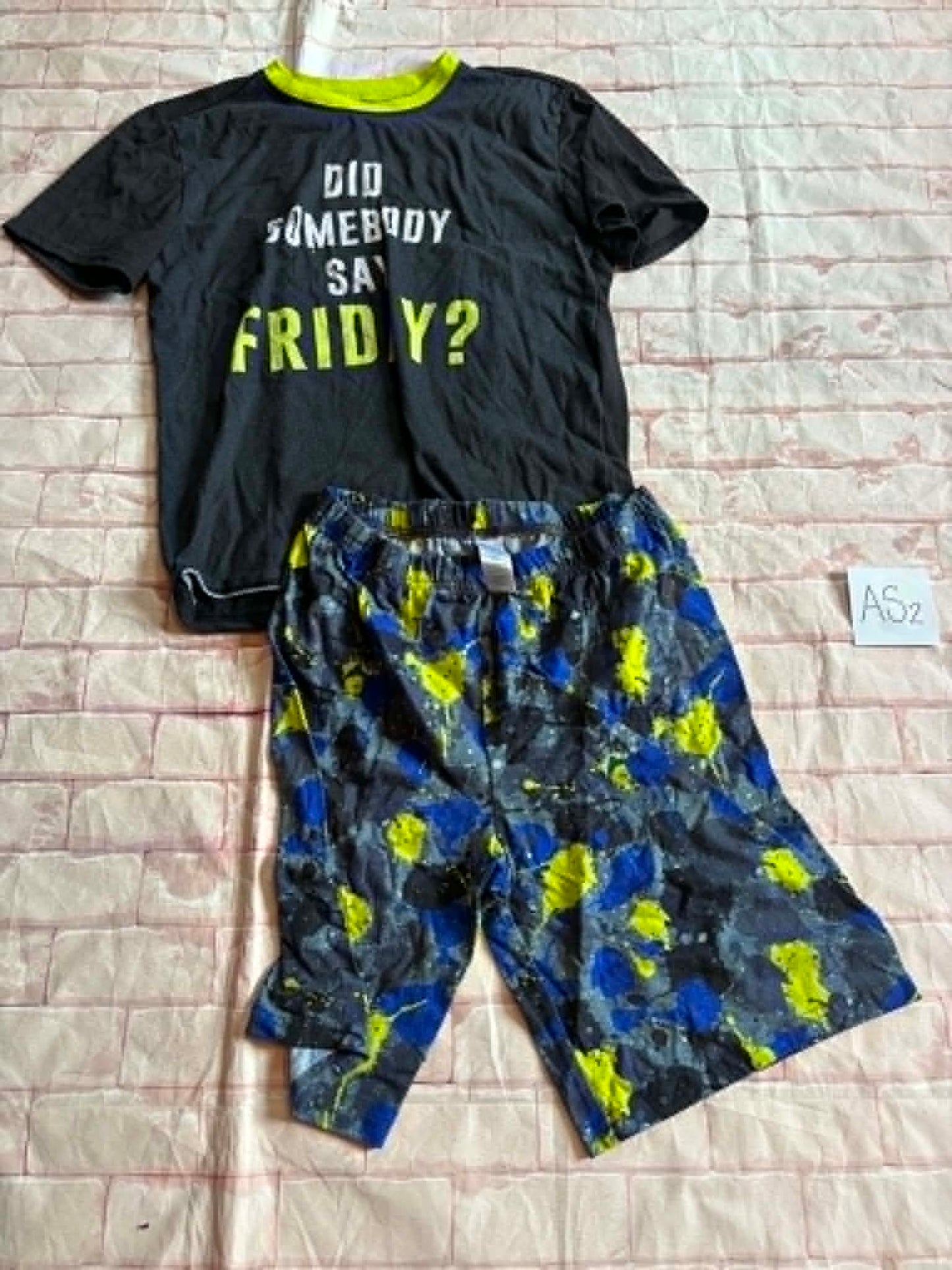 Sleepwear Size 16 Wash Wear